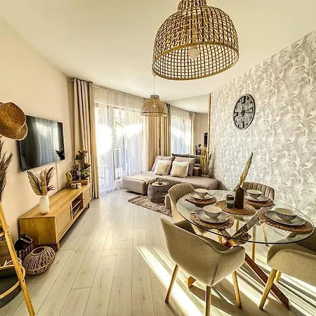 Апартамент Seaside Sunset - Free Parking Златни пясъци