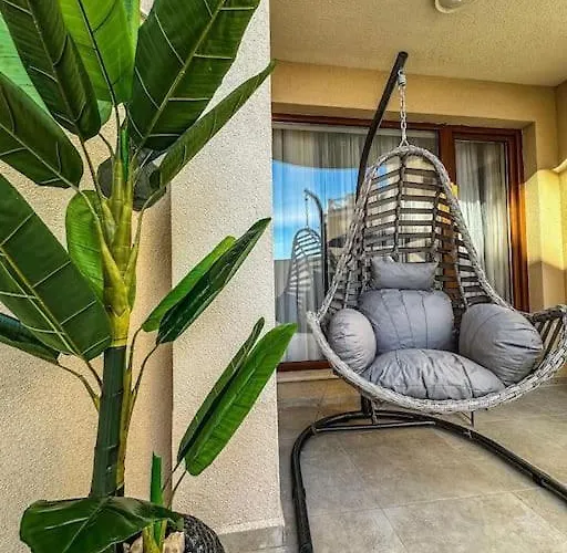 Seaside Sunset - Free Parking Златни пясъци